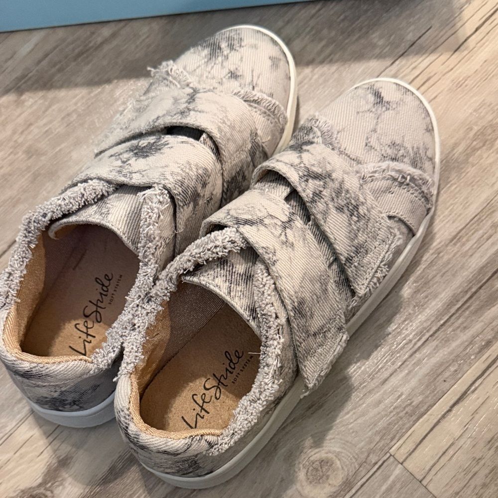 Life Stride Tie-Dye Slip-On Sneakers in Light Gray - Picture 2 of 3
